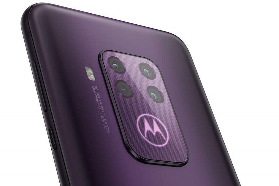 Motorola One Zoom leaks in all its full glory – here’s a peek