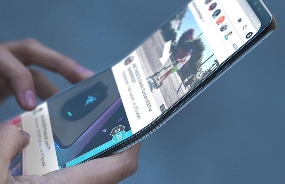 Samsung sets sights on ramping up foldable phone production in 2020