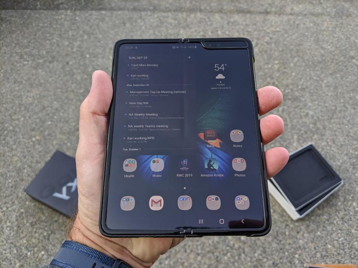 Samsung Galaxy Fold sells out in China within 5 minutes