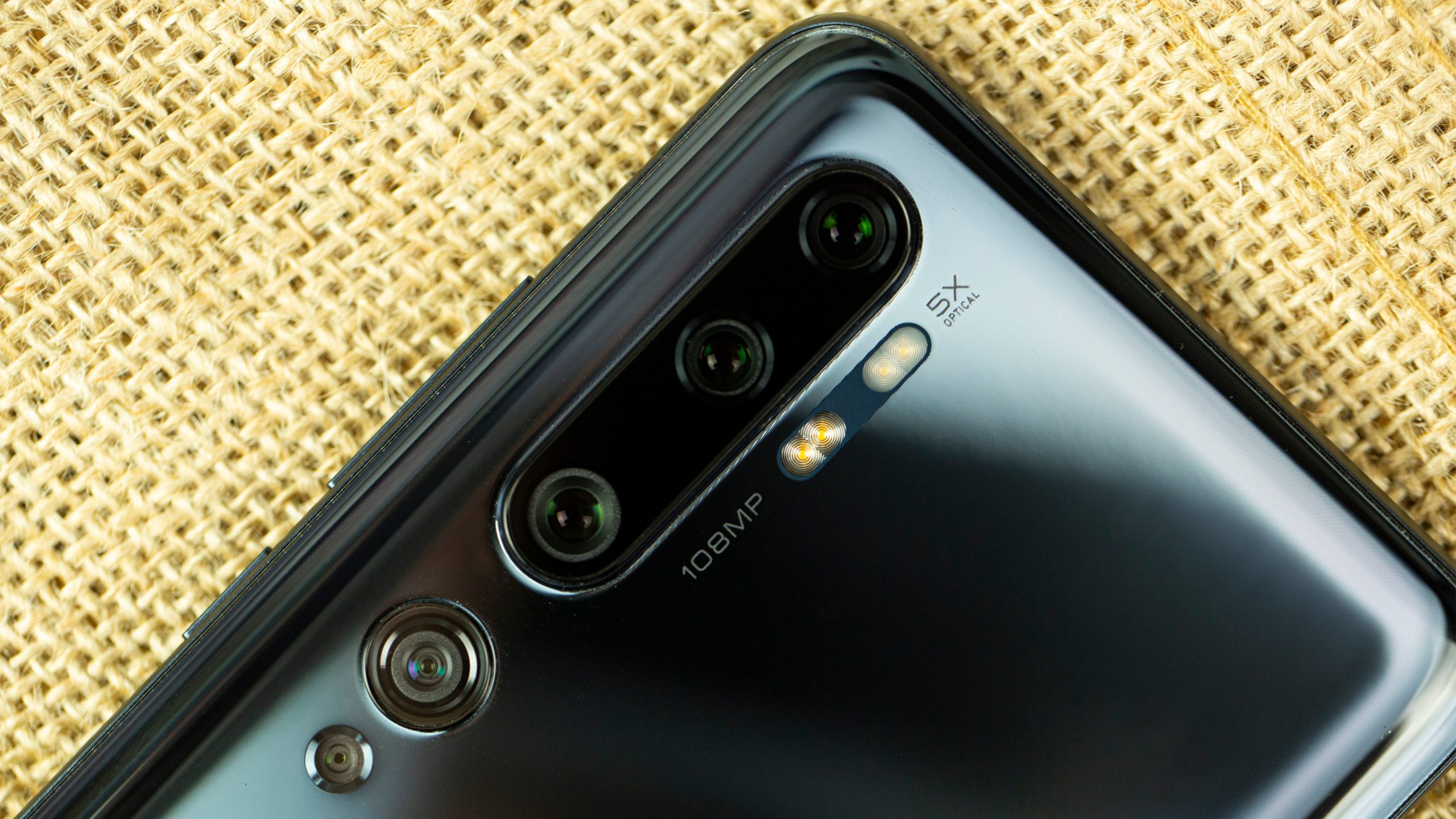 Xiaomi Mi 10 will surely come with a massive 108MP camera sensor