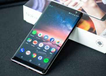 Nokia 8 Sirocco starts getting a bump to the Android 10