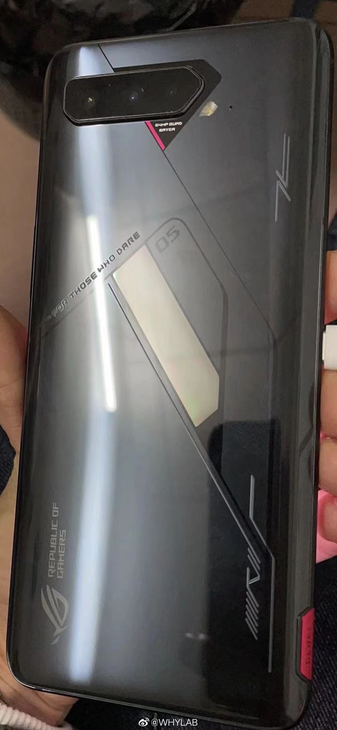 Live Shot of the next-gen ASUS ROG Phone Appears online; Official Moniker still yet to be confirmed