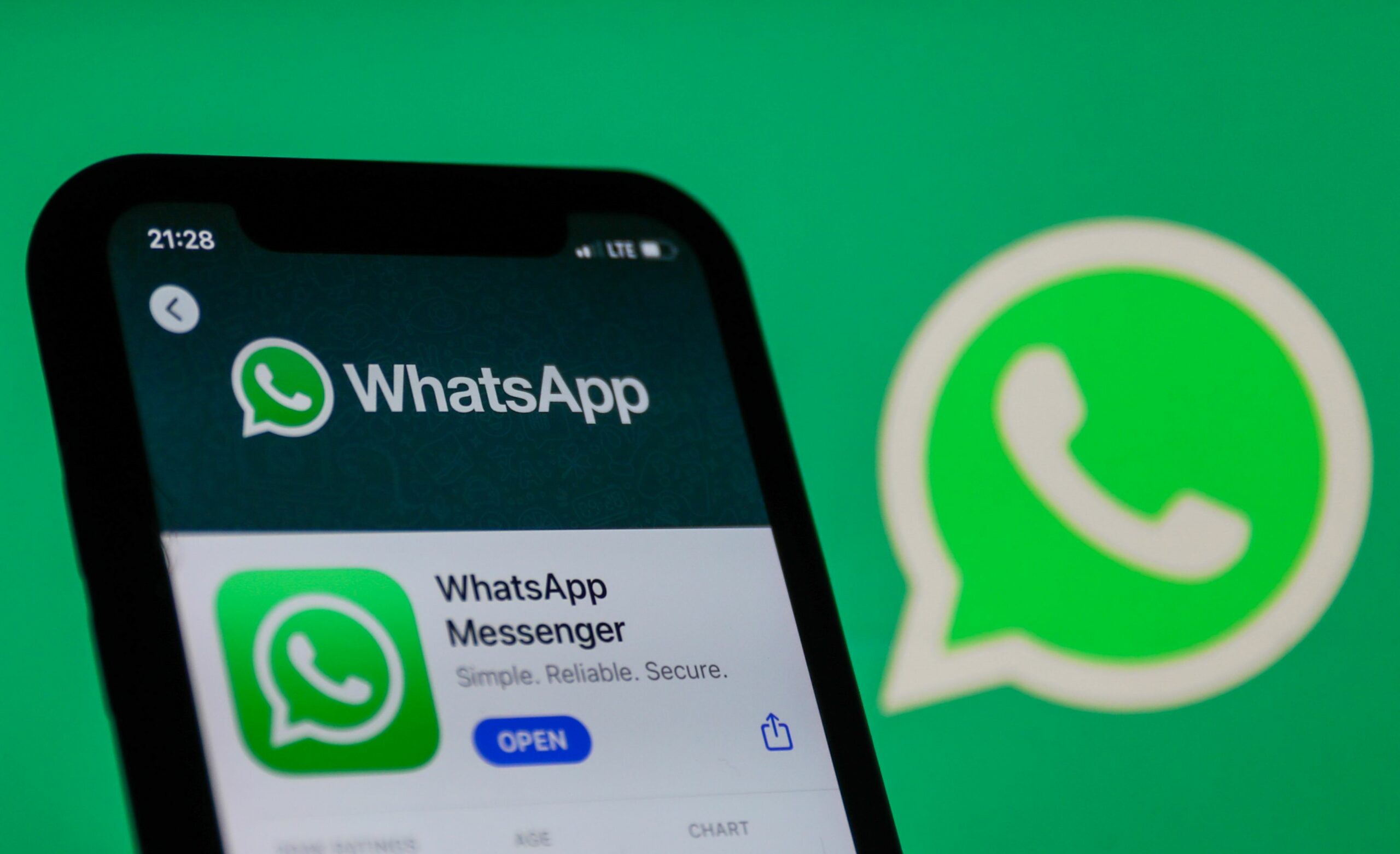 WhatsApp to cut support for some Samsung and Apple iPhones in November