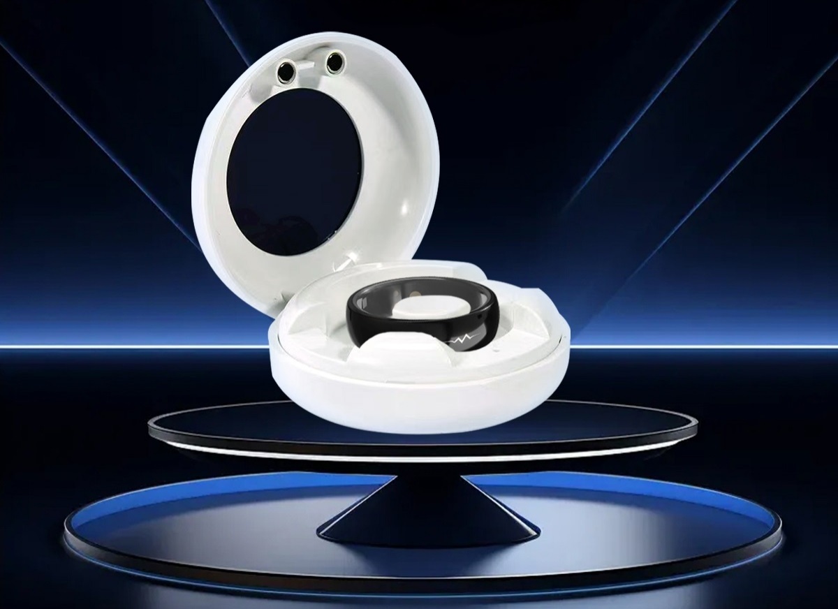 Rollme R11: Smart Ring with ECG Monitoring, Health Tracking 2 Rollme R11 Smart Ring in Charging Case